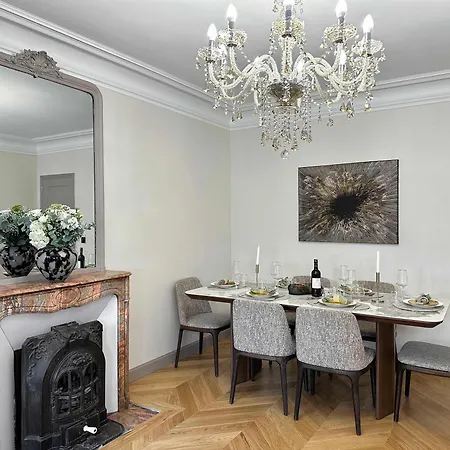 Gare Du Nord - Prestige Family For 6 Paryż