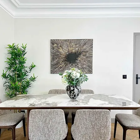 Gare Du Nord - Prestige Family For 6 Apartament Paryż