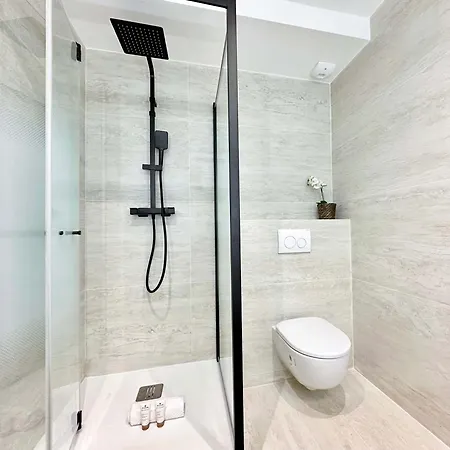 Gare Du Nord - Prestige Family For 6 Apartament *